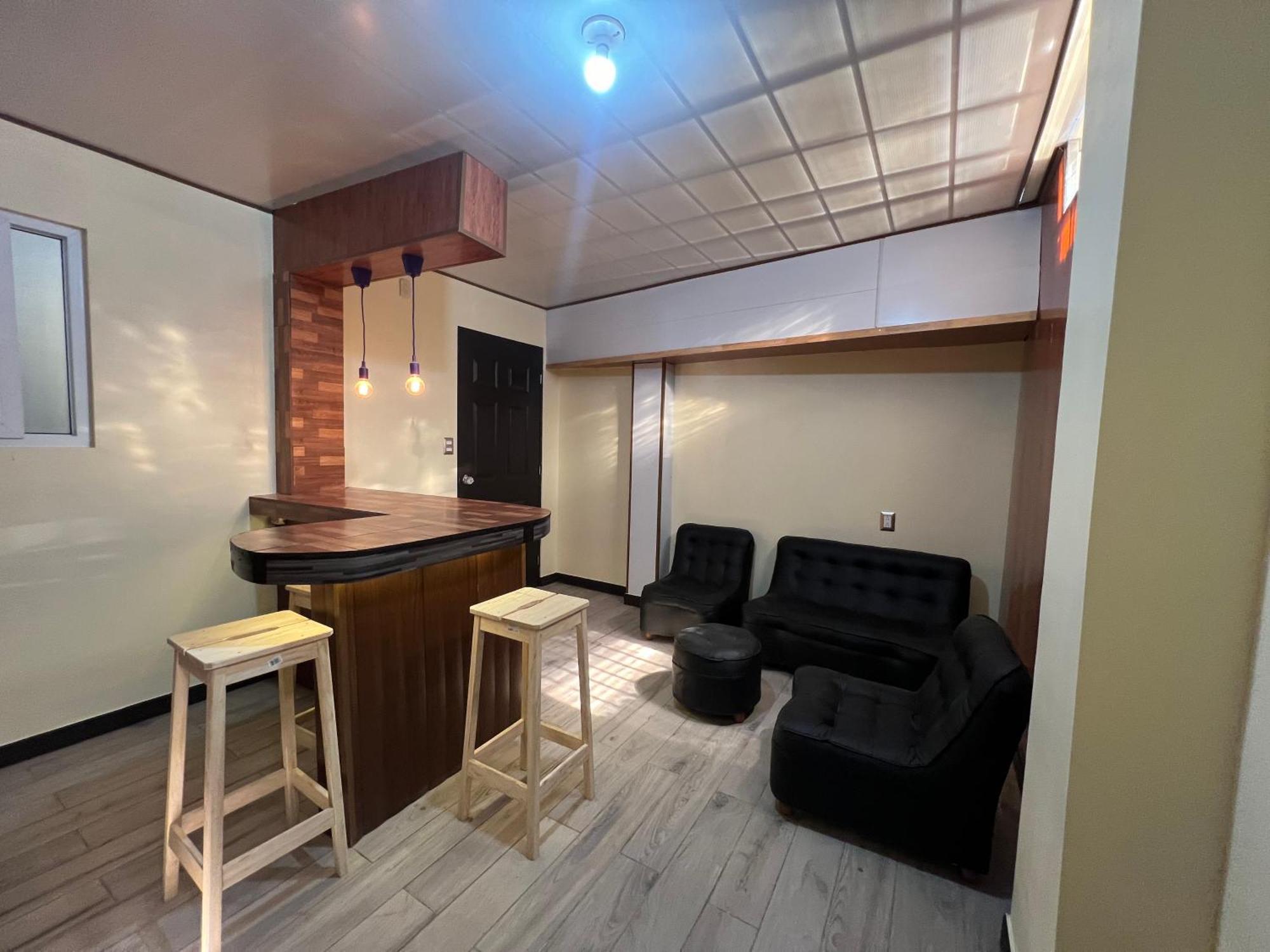 C&M Exclusive Private Rooms Quetzaltenango Exterior foto