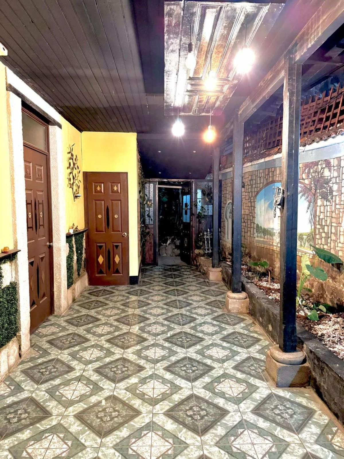 C&M Exclusive Private Rooms Quetzaltenango Exterior foto